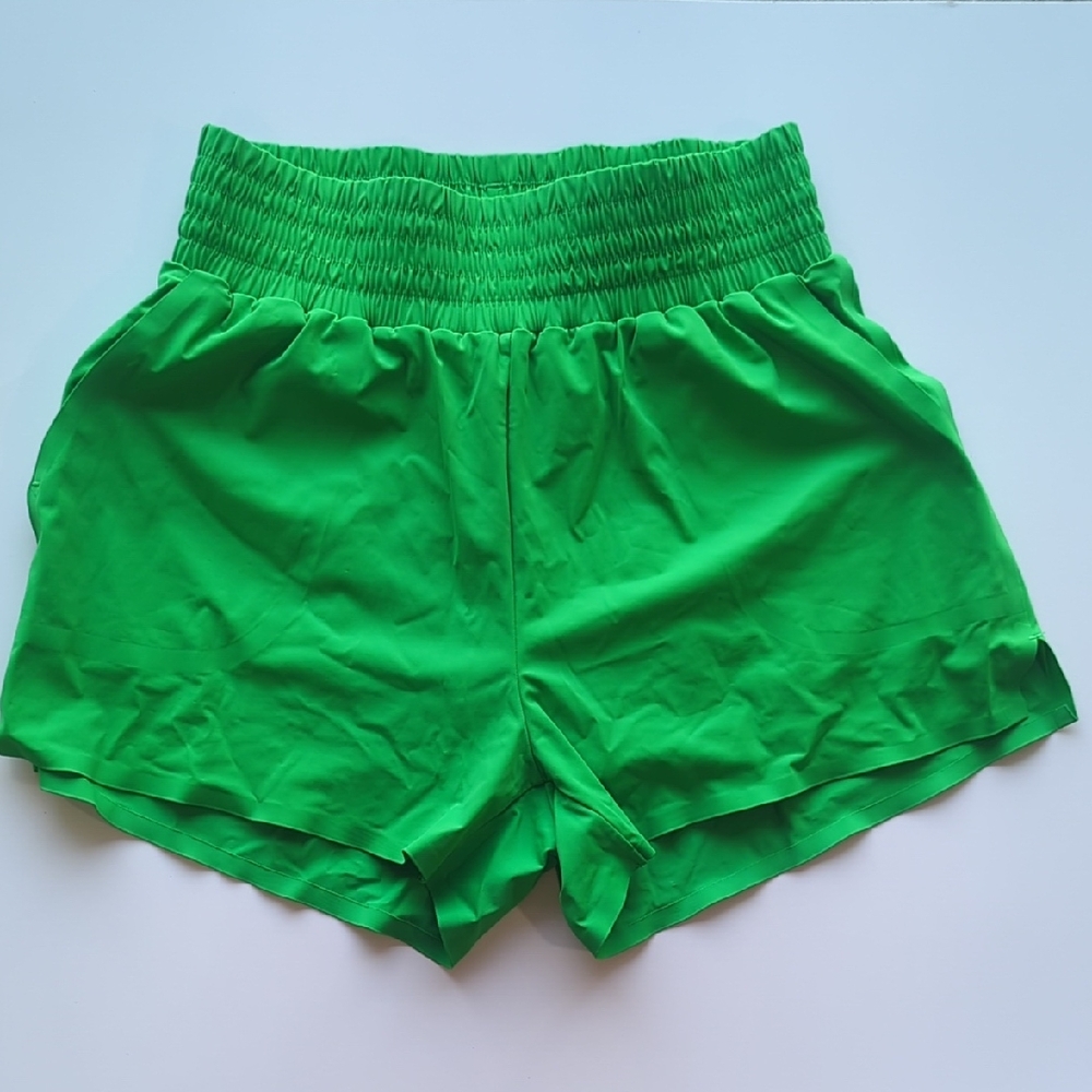 ZYIA High Waist Fairway Green Finesse Shorts Size Small